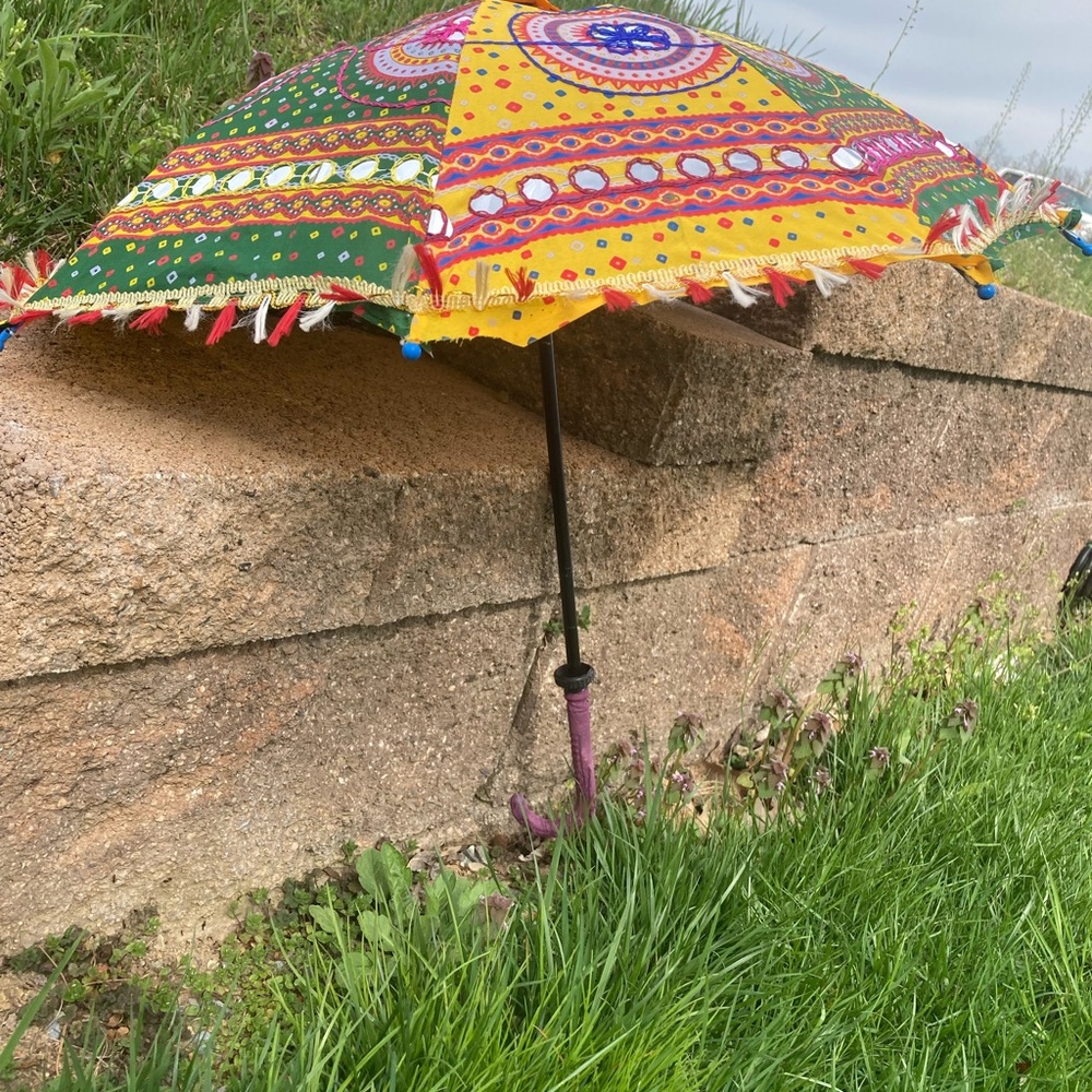 Festival Sun Shade // Colorful Embroidered Parasol - Picture 1 of 5